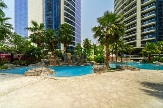 Burj Khalifa View | Vacant | High Floor., picture 18