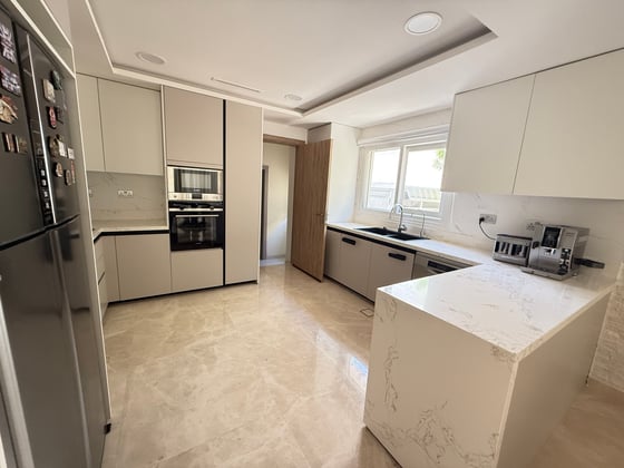 Private Pool | Fully Upgraded | Large Master Room, picture 4