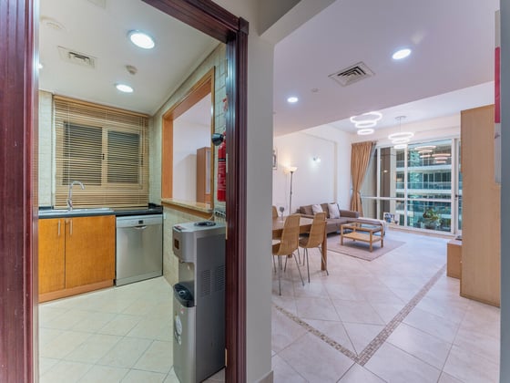 Spacious | Direct Marina Access | Low Floor, picture 17