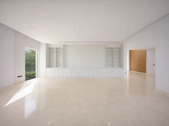 Refined and Upgraded Villa in Dubai Hills, picture 2