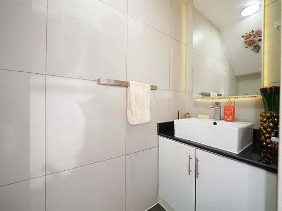 VOT | Fully Upgraded Unit | Maid’s......, picture 9