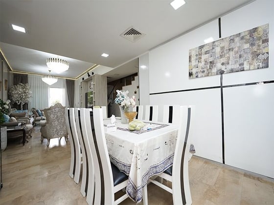 VOT | Fully Upgraded Unit | Maid’s......, picture 3