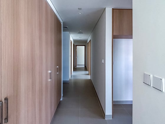 Canal View | Brand New | Spacious Layout, picture 9