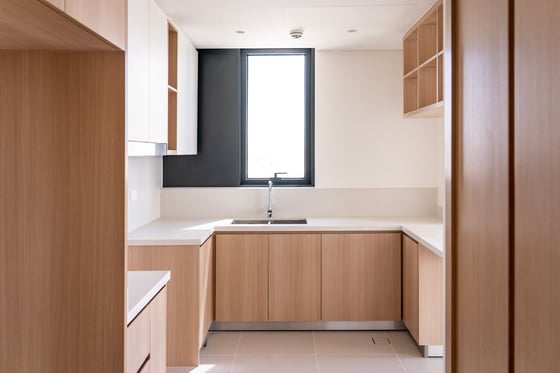 Canal View | Brand New | Spacious Layout, picture 5