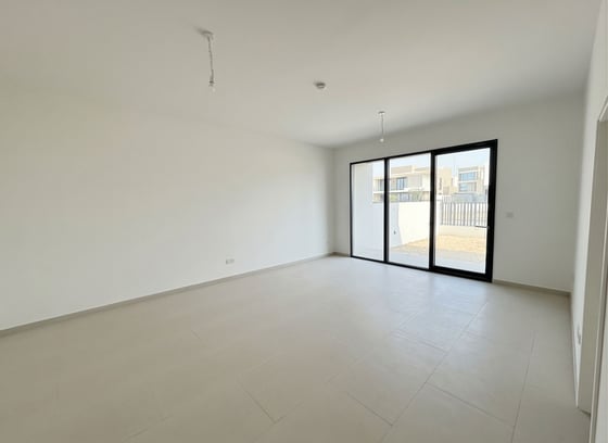 Single Row | Vastu | Mortgage Possible.., picture 2