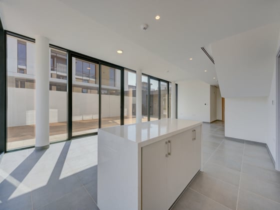 Internal Location | Spacious | Brand New, picture 2