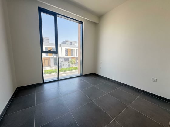 Brand New | Internal Unit | Close to Pool, picture 7