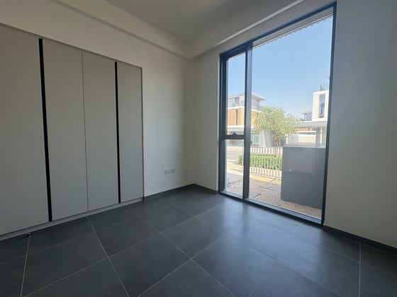 Brand New | Internal Unit | Close to Pool, picture 5