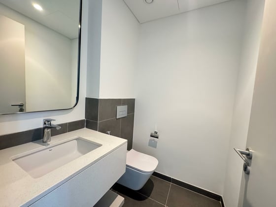 Brand New | Internal Unit | Close to Pool, picture 6