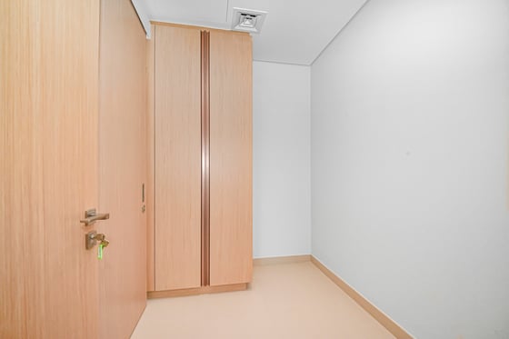 Branded Residence | 3BR + Maid | High Floor, picture 12
