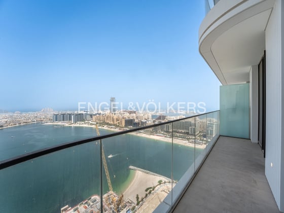 Skyline & Palm Views | High Floor | Beach Access, picture 2