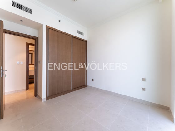 Skyline & Palm Views | High Floor | Beach Access, picture 13