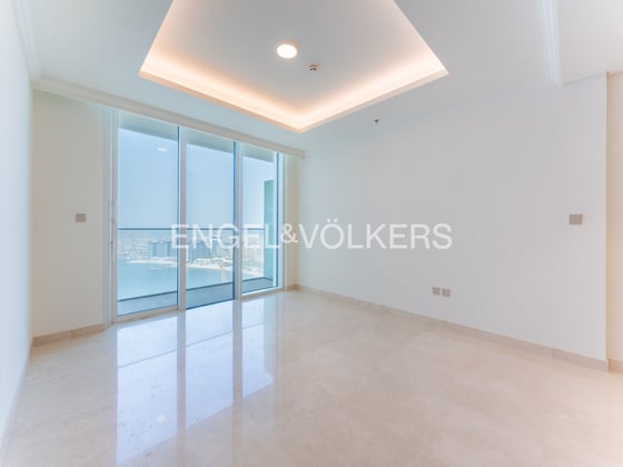 Skyline & Palm Views | High Floor | Beach Access, picture 1