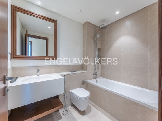Skyline & Palm Views | High Floor | Beach Access, picture 11