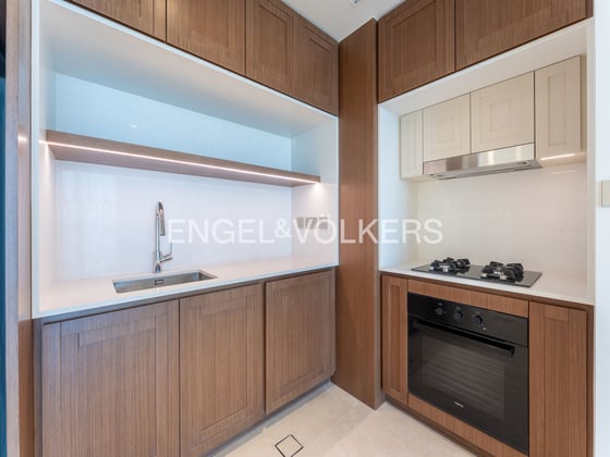 Skyline & Palm Views | High Floor | Beach Access, picture 6