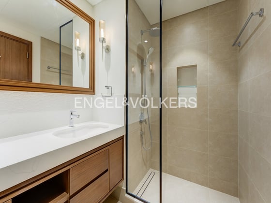 Marina Skyline View | High Floor | Beachfront, picture 15