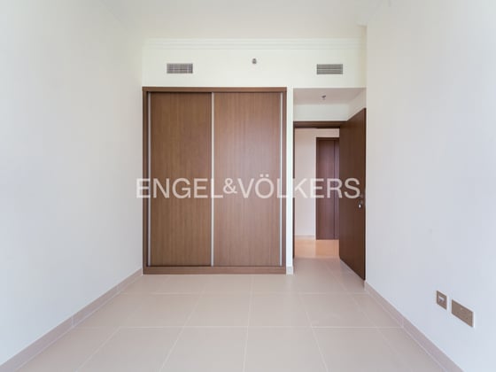 High Floor | Full Marina View | Private Beach, picture 10