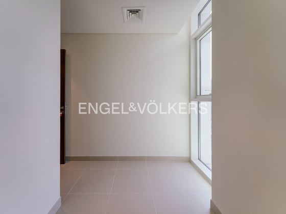 High Floor | Full Marina View | Private Beach, picture 18