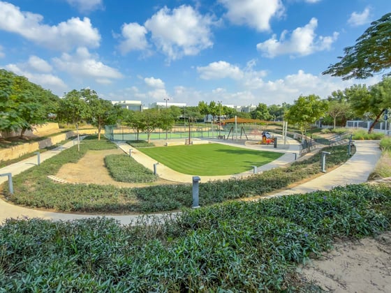 Rare Park-Backing Type E5 | Elevated Plot | Sidra 1, picture 8