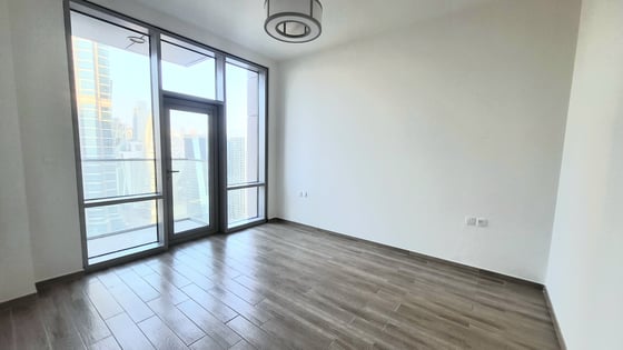 With Maid's Room | Best Layout | Vacant in April, picture 12