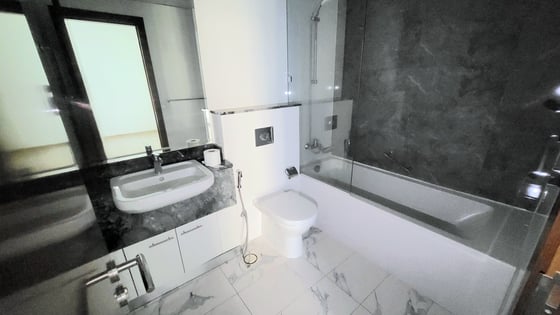 With Maid's Room | Best Layout | Vacant in April, picture 15