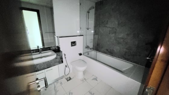 With Maid's Room | Best Layout | Vacant in April, picture 11
