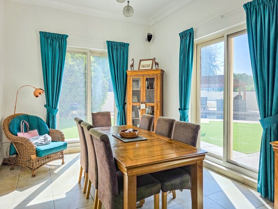 Corner Villa | Large Plot | Sunset view., picture 3