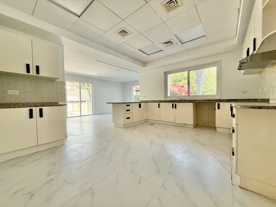 Exclusive | Large Plot | Private Pool..., picture 5