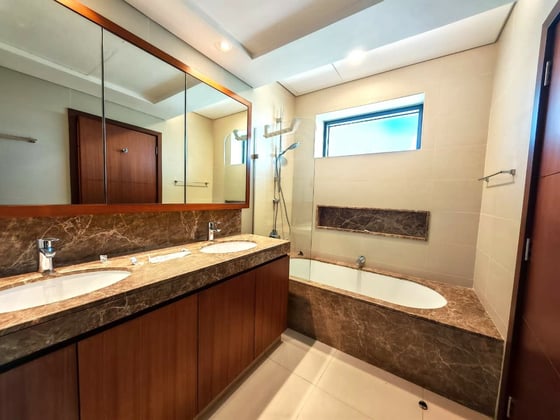 Full Golf View | Chiller Free | High Floor, picture 16