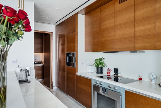 A REFINED MINIMALIST SANCTUARY WITH SERENE VIEWS, picture 8
