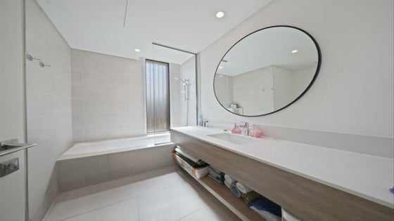 High-ROI | Fully Furnished 3BR + Maid's | Prime Location, picture 4