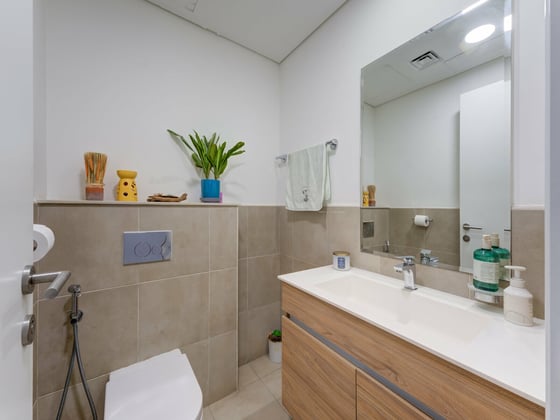 Vacant on Transfer |  High Floor | Great Condition, picture 14