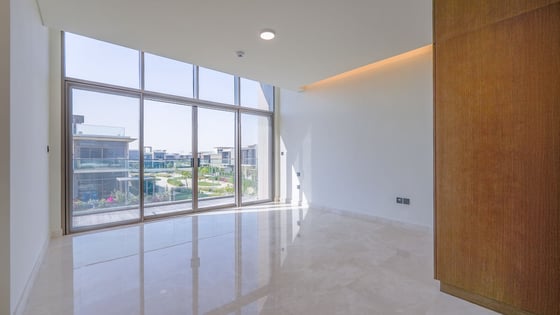 Spacious 5BR Villa | Landscaped Garden &amp; Private Pool, picture 20