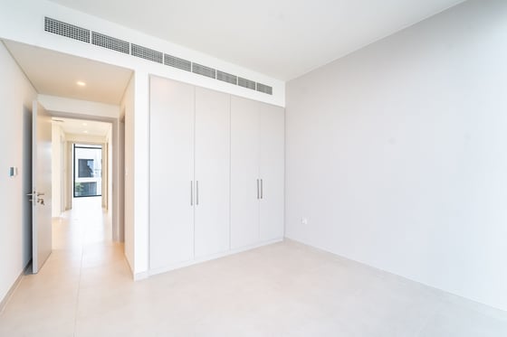 Genuine Seller | Close to Amenities | Corner, picture 11