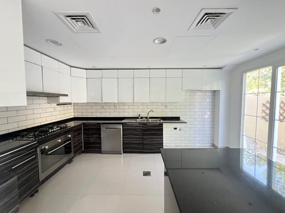 Exclusive  |  Upgraded  |  Ready to Move, picture 5