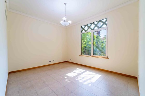Spacious Layout | Park Views | Beach Access, picture 7
