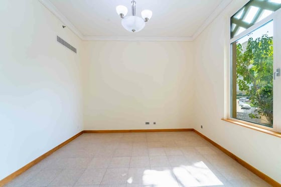 Spacious Layout | Park Views | Beach Access, picture 11