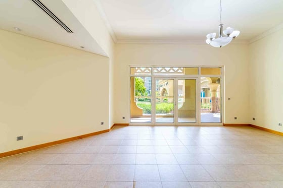 Spacious Layout | Park Views | Beach Access, picture 2