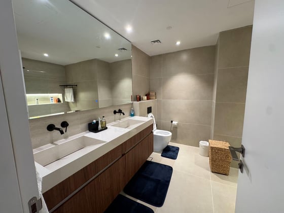 Luxurious | Golf Course View | Prime Location, picture 10