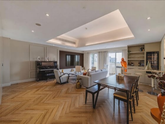 Luxurious | Golf Course View | Prime Location, picture 1
