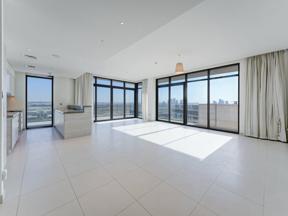 Penthouse | Vacant | Future Creek Tower Views, picture 3