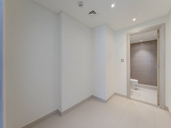 Penthouse | Vacant | Future Creek Tower Views, picture 8
