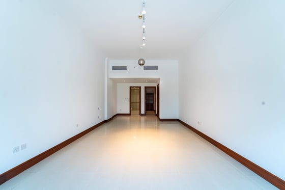 Triplex | Prime Neighborhood | Family Friendly, picture 6