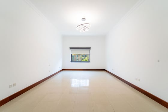 Triplex | Prime Neighborhood | Family Friendly, picture 3