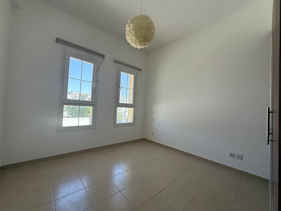 Well Maintained | Upgraded Kitchen | Vacant, picture 11