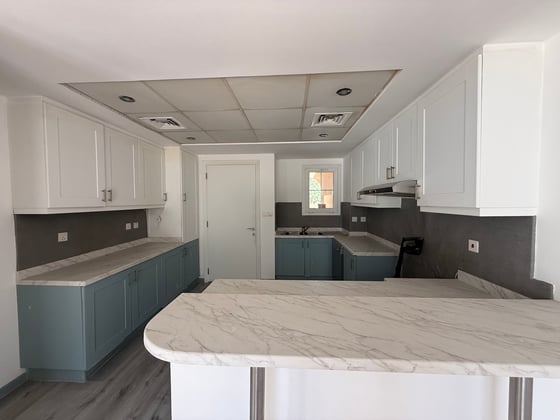 Well Maintained | Upgraded Kitchen | Vacant, picture 6