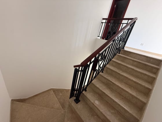 Well Maintained | Upgraded Kitchen | Vacant, picture 8