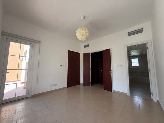 Well Maintained | Upgraded Kitchen | Vacant, picture 10