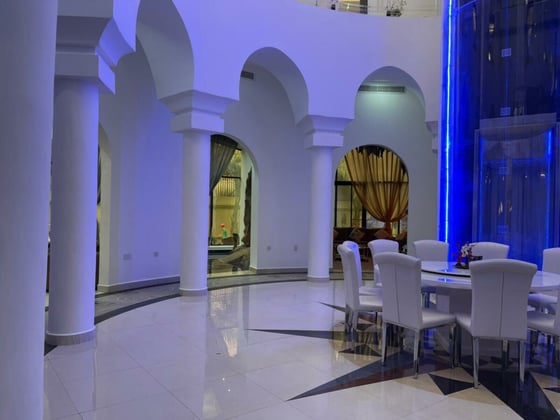 Ultra Luxury Mansion | Private Pool | Cinema, picture 8