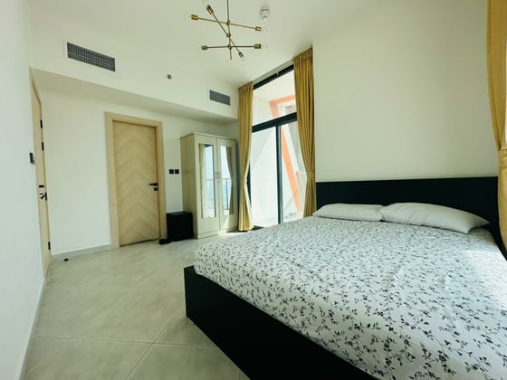 Spacious Layout | Skyline Views | Eviction Notice, picture 5